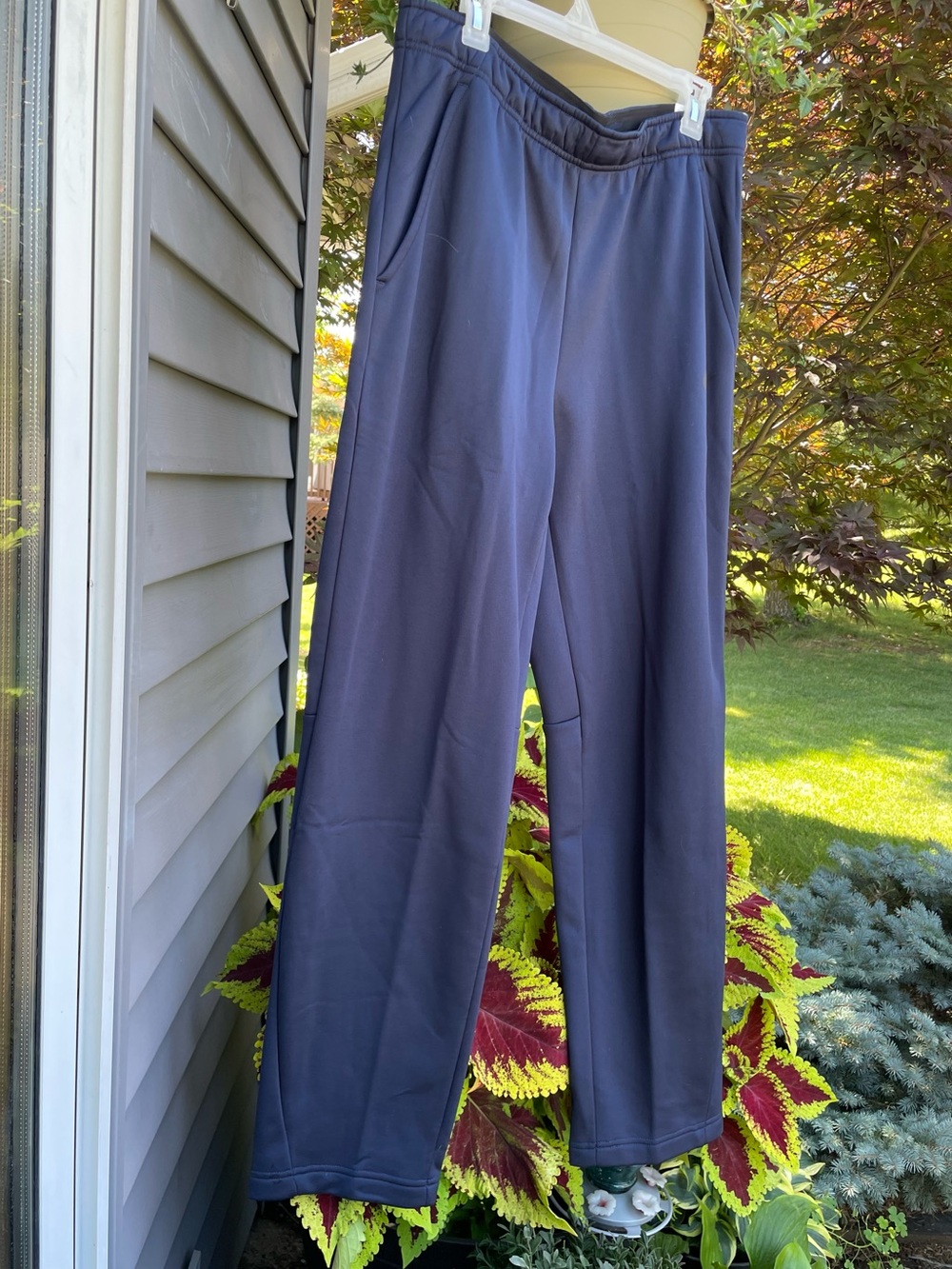 Nike Men's Navy Blue Therma-FIT Pants